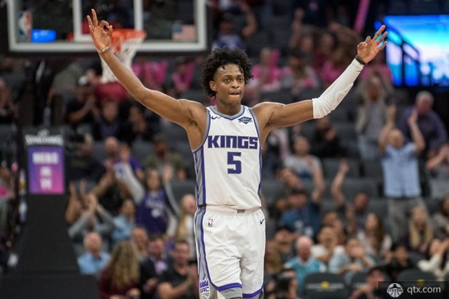 在女子高尔 在女子高尔