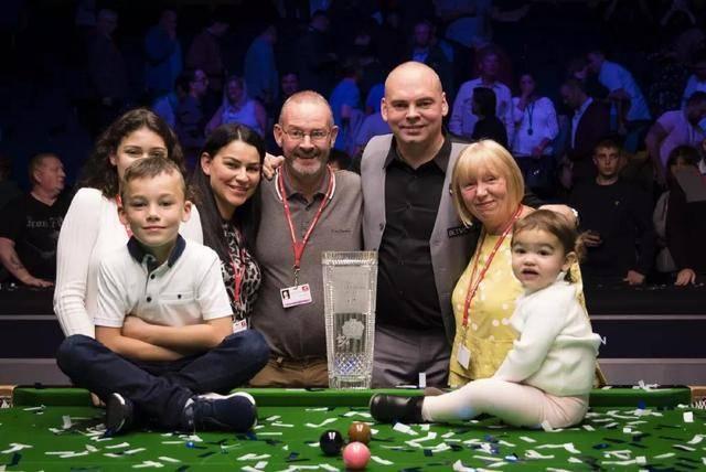 便是这样一 便是这样一