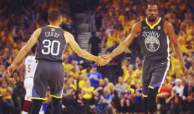 詹姆斯与欧 詹姆斯与欧