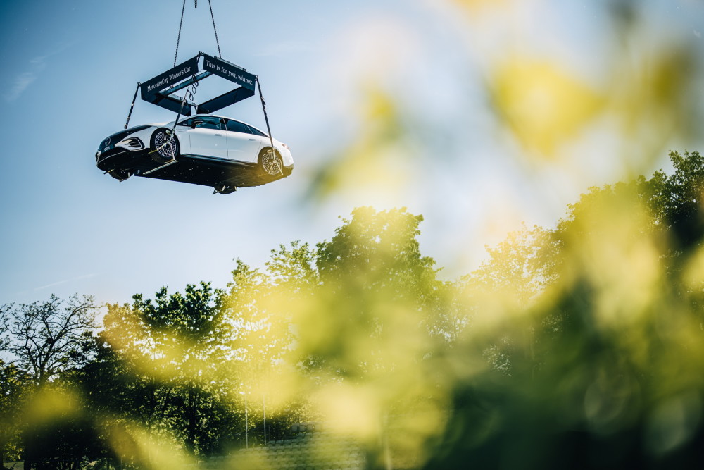 不容小觑的 不容小觑的